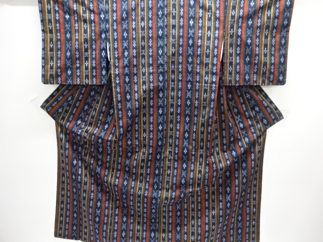 JAPANESE KIMONO / TSUMUGI / WOVEN KASURI PATTERN